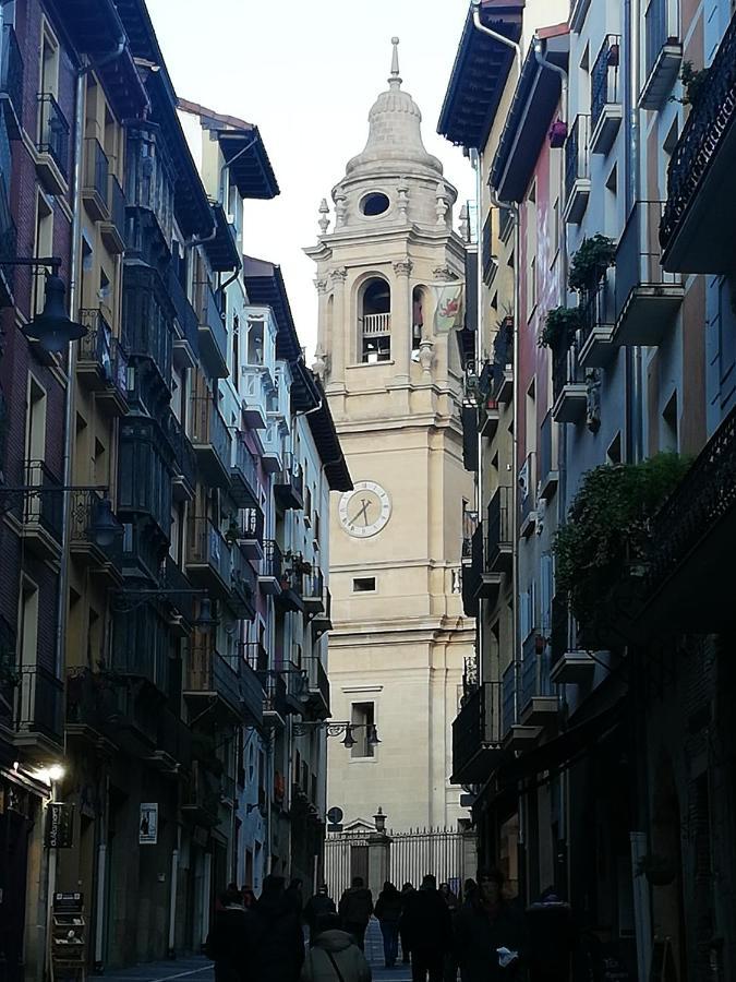 Calle Ansoleaga A 100 Mts Del Ayuntamiento Pamplona Exterior photo